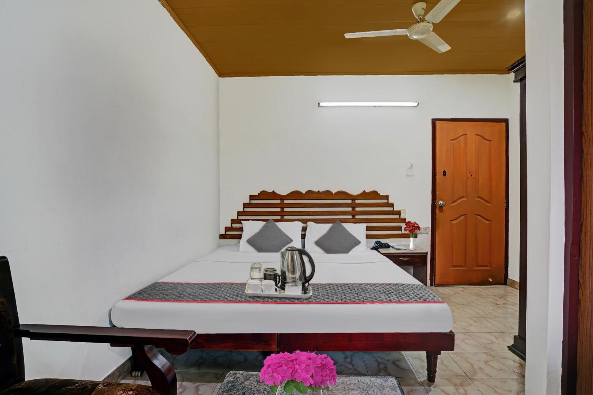 Palette - Pagoda Resorts Alappuzha Luaran gambar