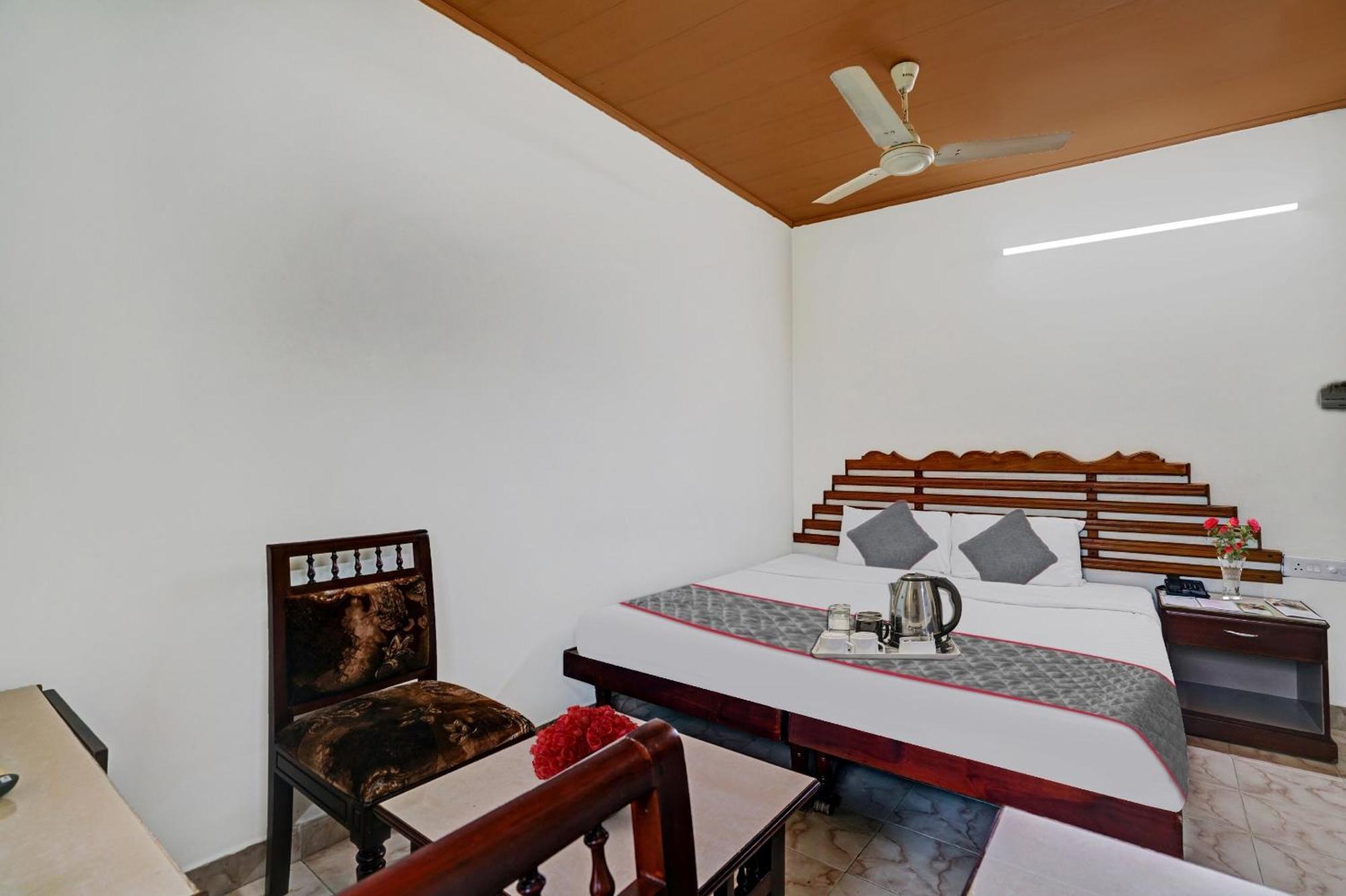 Palette - Pagoda Resorts Alappuzha Luaran gambar