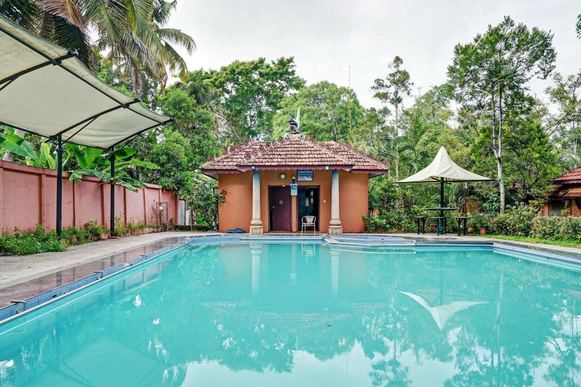 Palette - Pagoda Resorts Alappuzha Luaran gambar