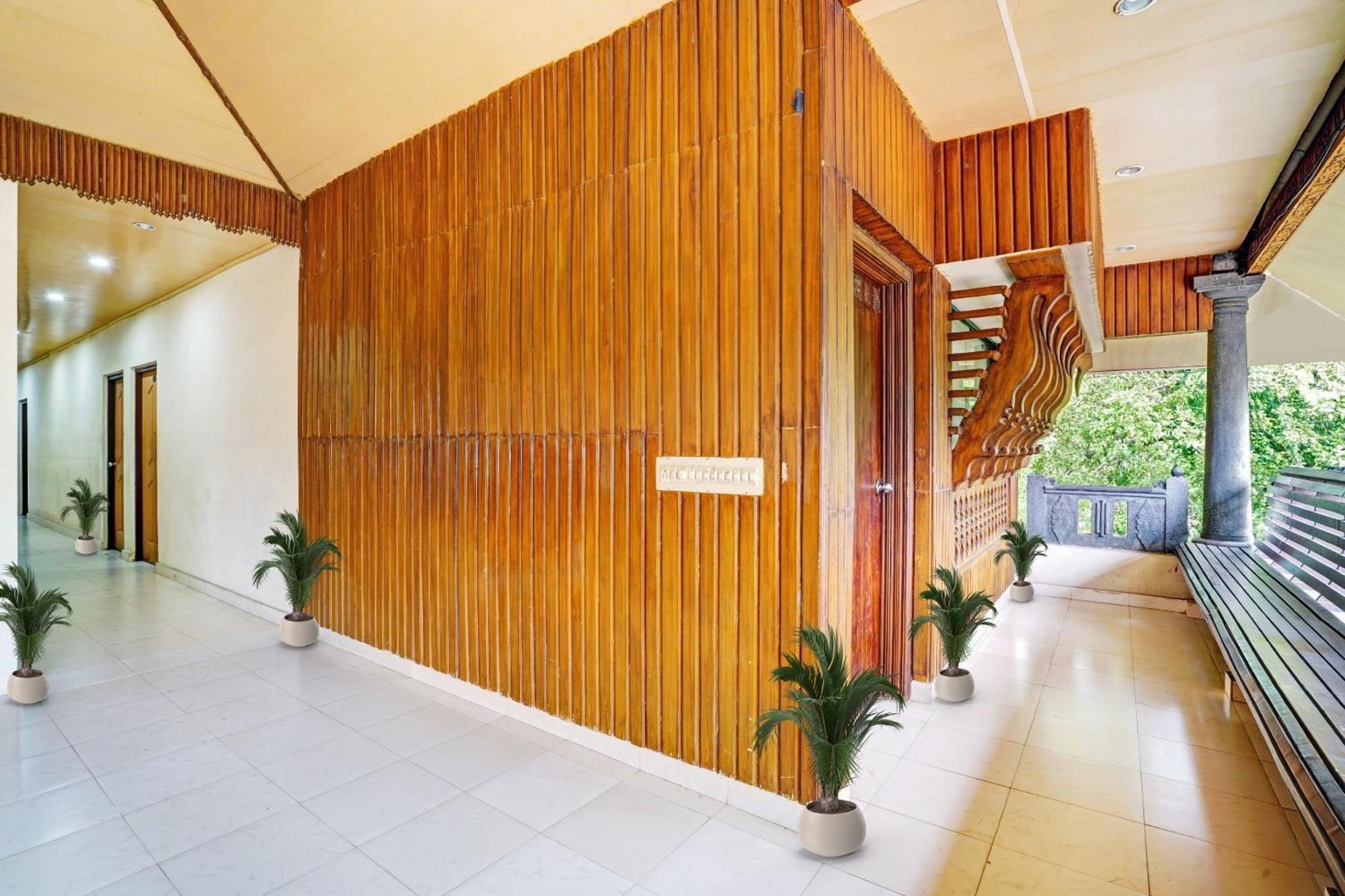 Palette - Pagoda Resorts Alappuzha Luaran gambar